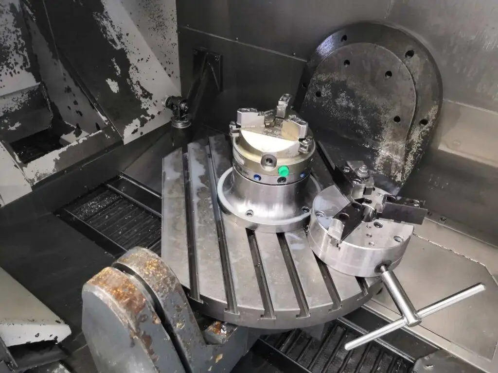 5 Axis milling UMC 750 3