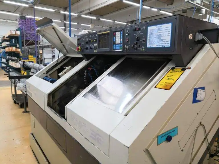 CNC soustruh STAR KNC 32