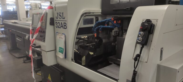 K prodeji CNC dlouhotočný automat JSL 32 AB